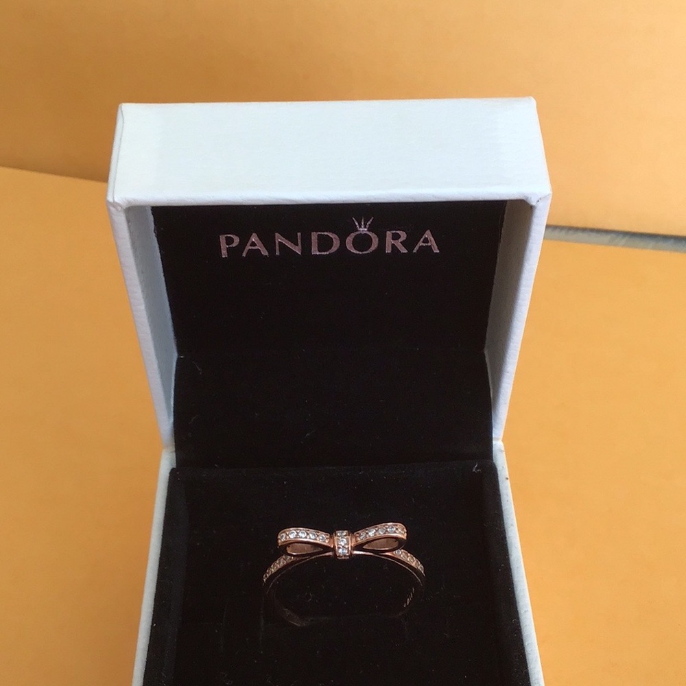 Pandora ring